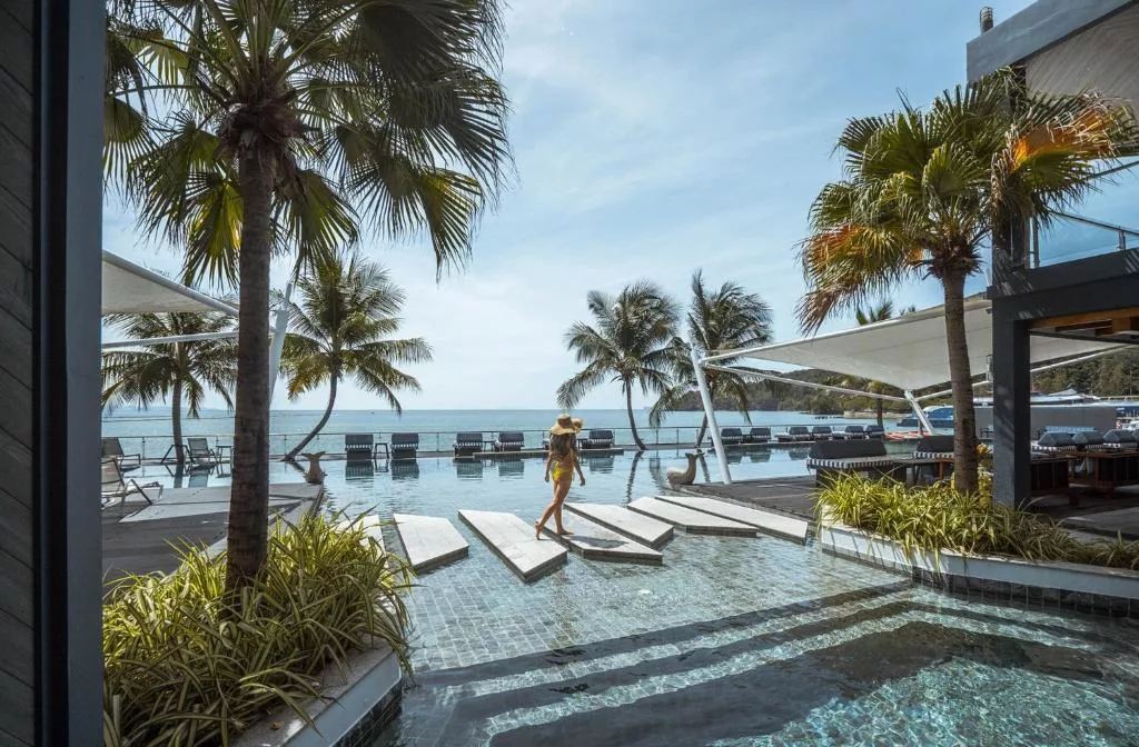Hotel Tide Phuket Beachfront